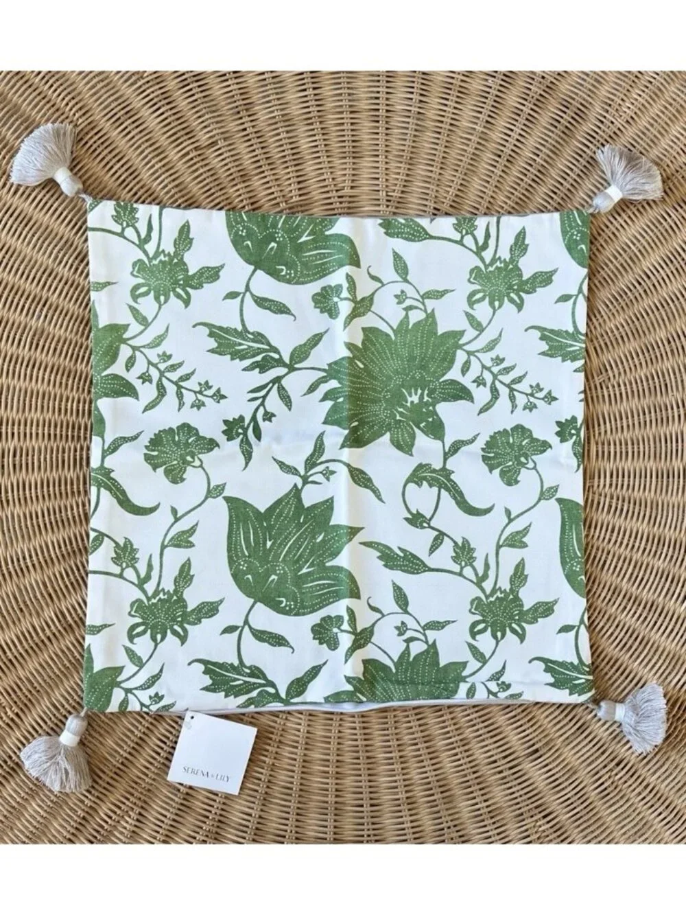 NEW Serena & Lily Deauville Outdoor Pillow Cover (20” SQ)-Moss Green